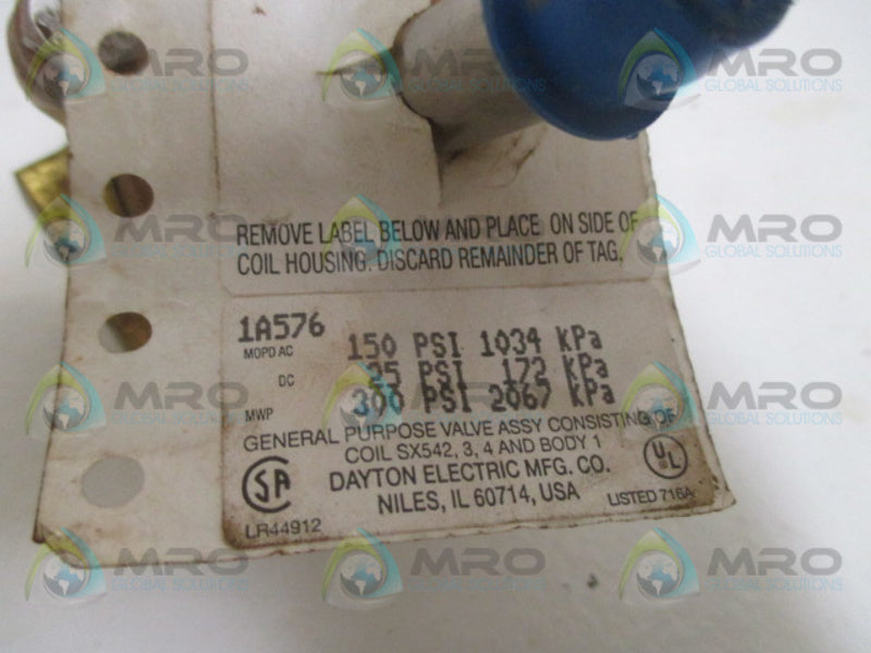 DAYTON ELECTRIC 1A576 SOLENOID VALVE WITH OUT COIL   NSNP