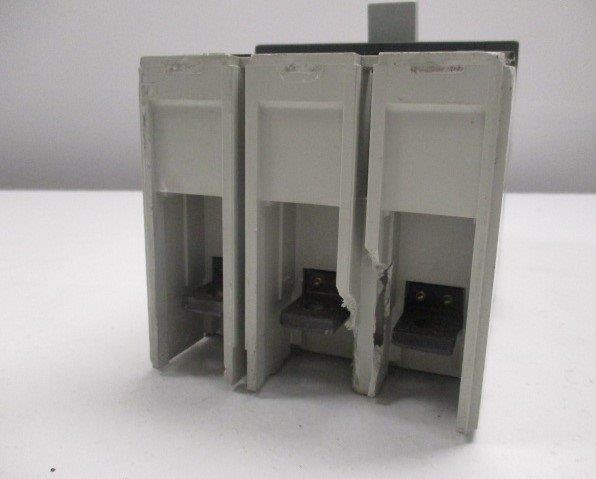 ABB AF09037714 CIRCUIT BREAKER 3A (AS PICTURED)  UNMP