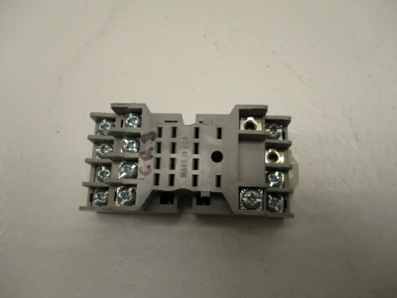 DAYTON 2A584F  UNMP