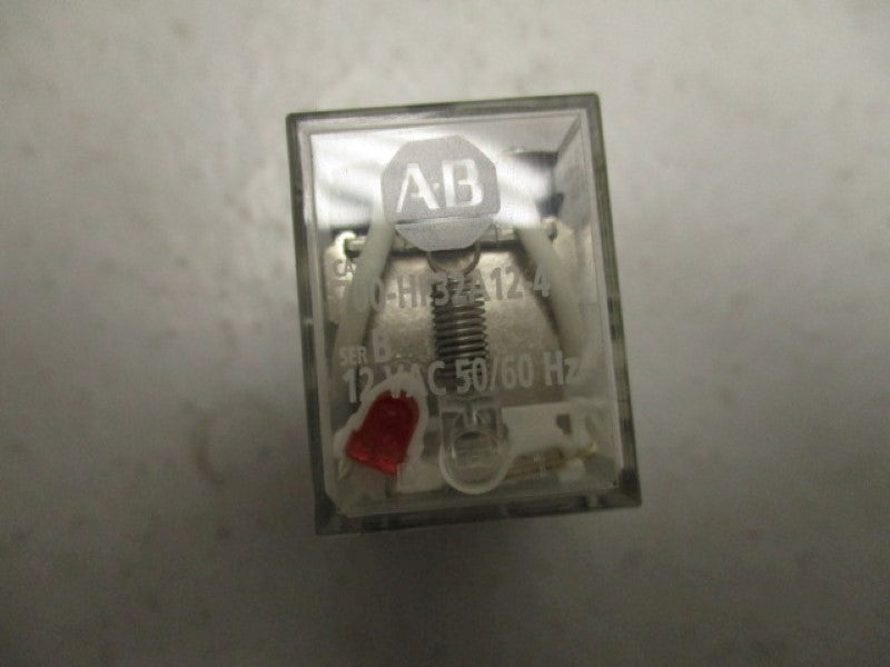 ALLEN BRADLEY 700-HF32A124 RELAY SER. B 12VAC  UNMP