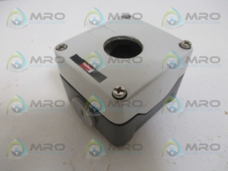 DAYTON 32W278 METALIC PUSH BUTTON ENCLOSURE  NSMP