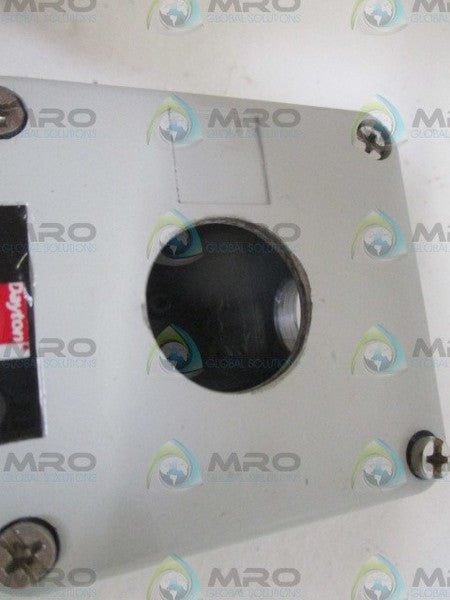 DAYTON 32W278 METALIC PUSH BUTTON ENCLOSURE  NSMP