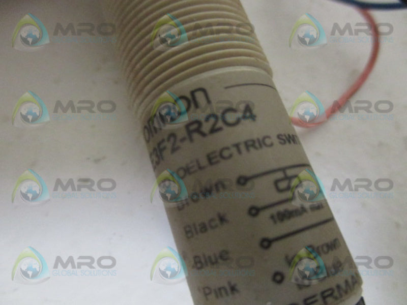 OMRON E3F2-R2C4 PHOTOELECTRIC SWITCH  UNMP