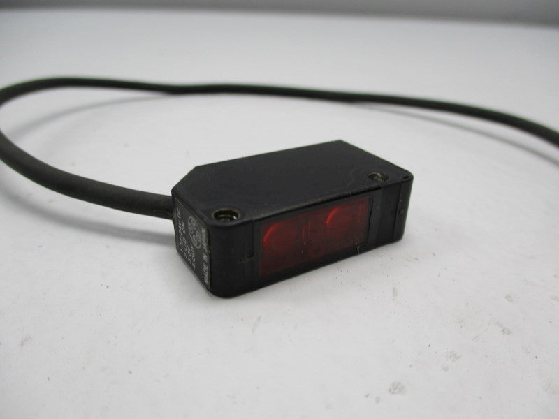 KEYENCE PZ-V33  NSNP