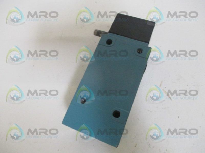 MICRO SWITCH LS2AB-1A LIMIT SWITCH    UNMP