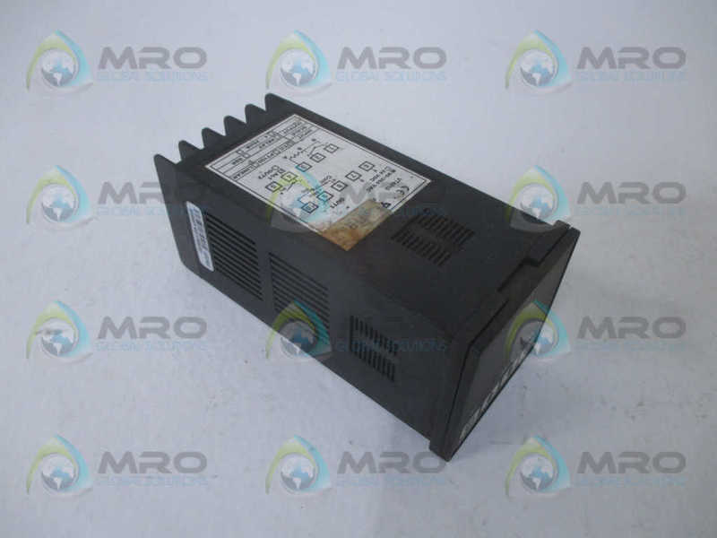 EXTECH 48VTRR3 TEMPERATURE CONTROLLER  UNMP