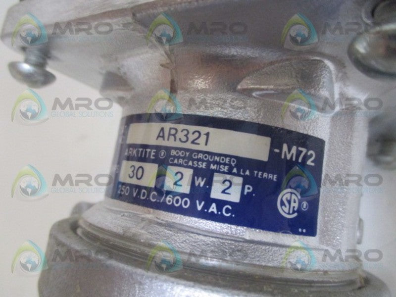 CROUSE HINDS AR321 RECEPTACLE 30A  NSMP
