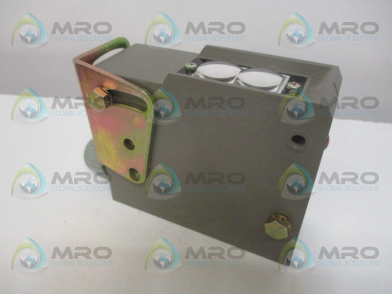 DATALOGIC RT10-4556T PHOTOELECTRIC RECIEVER 110/220VAC  NSNP