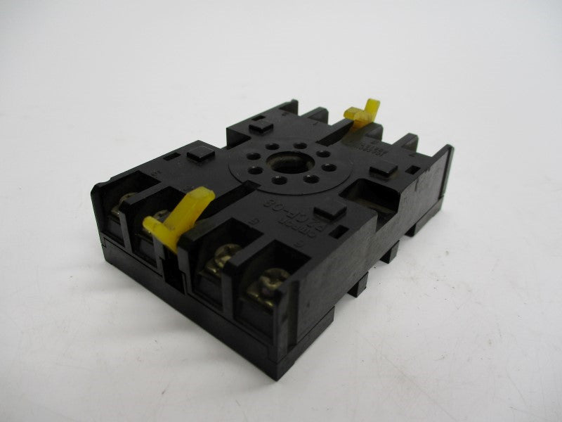 OMRON P2CF-08 UNMP