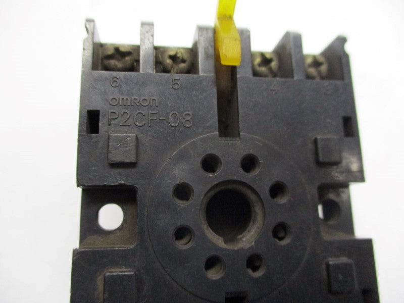 OMRON P2CF-08 UNMP