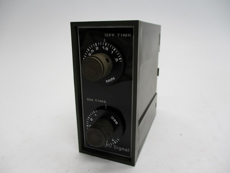 EAGLE SIGNAL DA1611A3 (AS PICTURED) UNMP