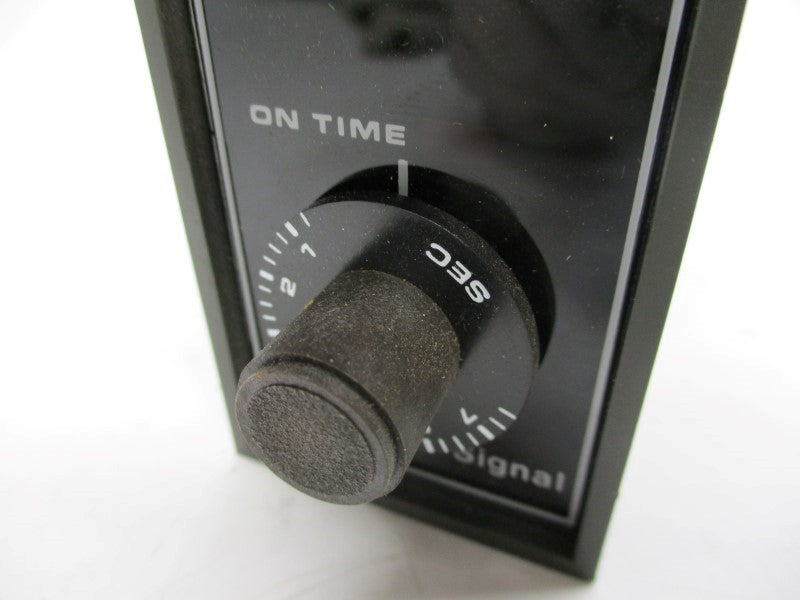 EAGLE SIGNAL DA1611A3 (AS PICTURED) UNMP