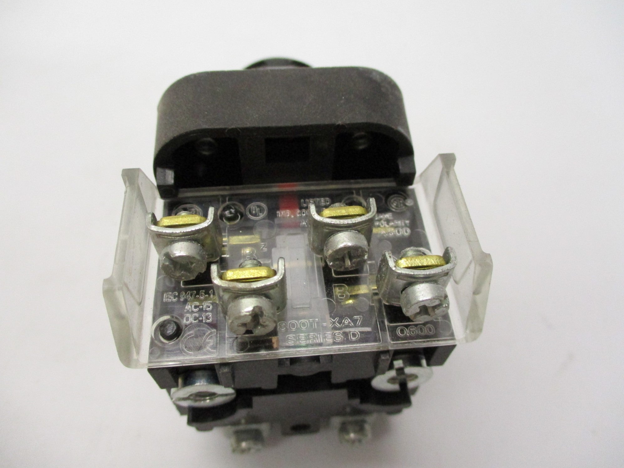 ALLEN BRADLEY 800T-FXMP16XA7 SER. T 120V (WH) NSMP