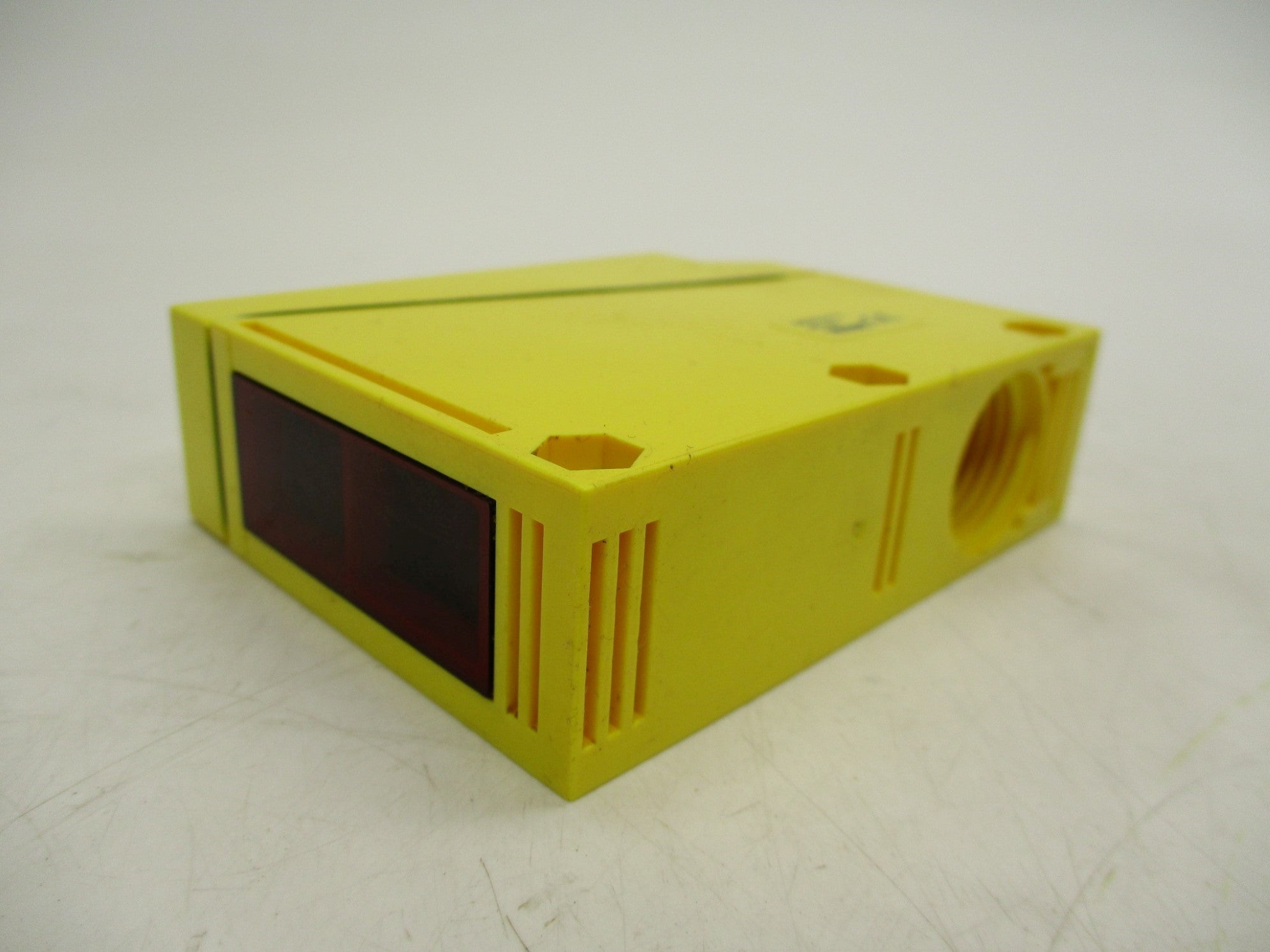 BANNER ENGINEERING Q85VR3LP-T9 250VAC 3A NSNP