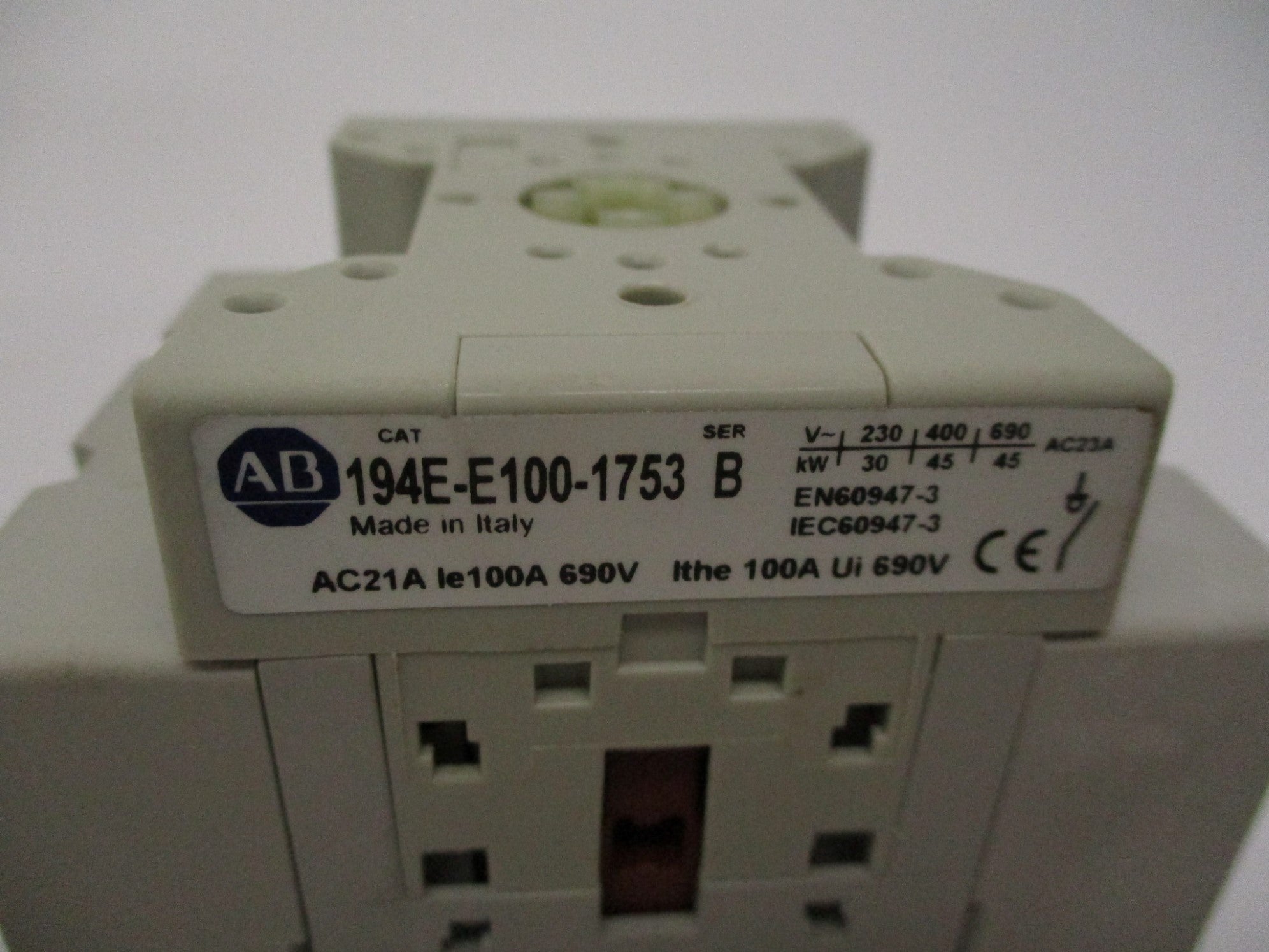 ALLEN BRADLEY 194E-E100-1753 SER. B 690V 100A (BR/WH) NSMP