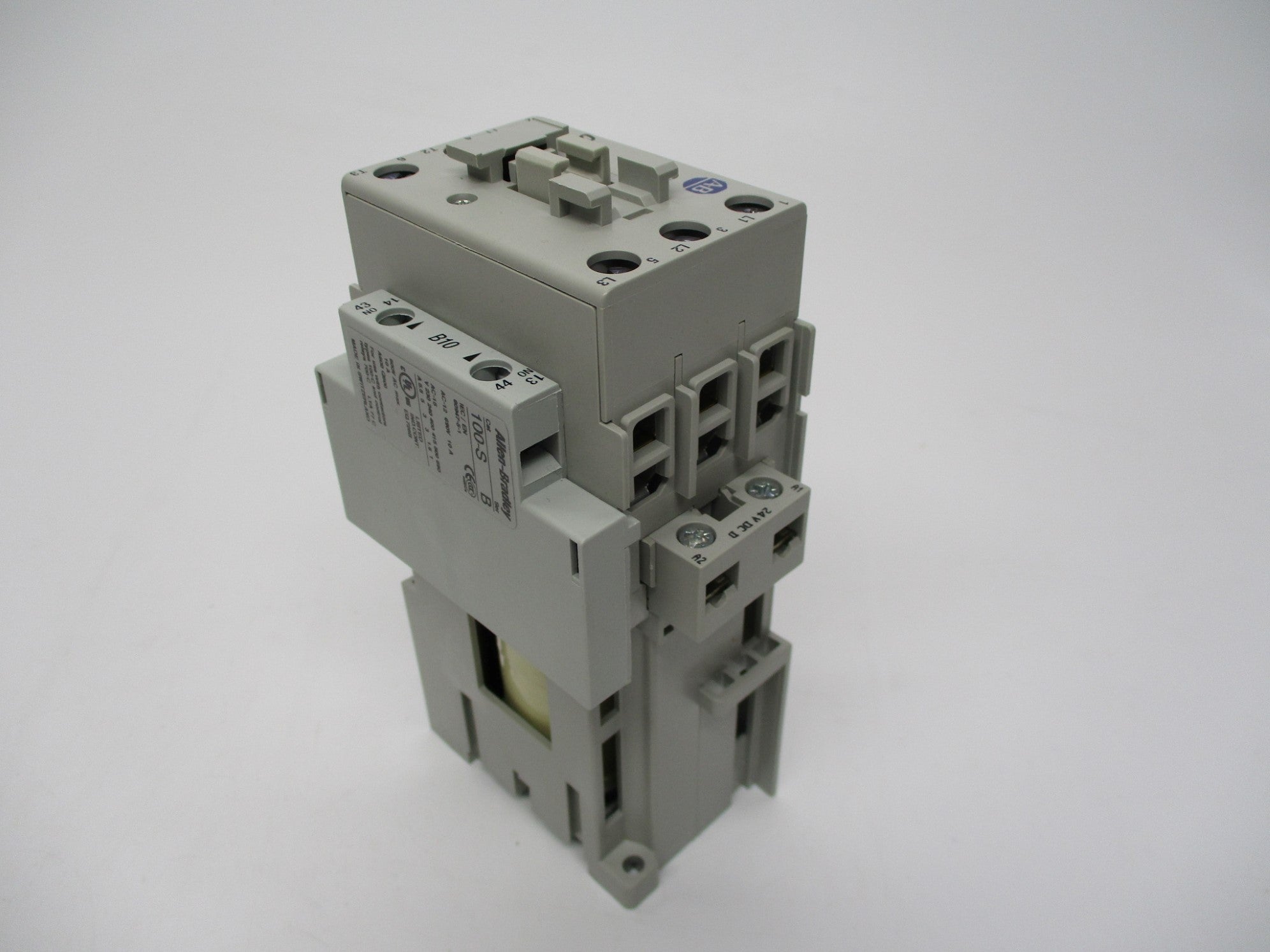 INDUSTRIAL SPARE PART 100-C37DJ10 SER. C 24V (BR/WH) NSMP