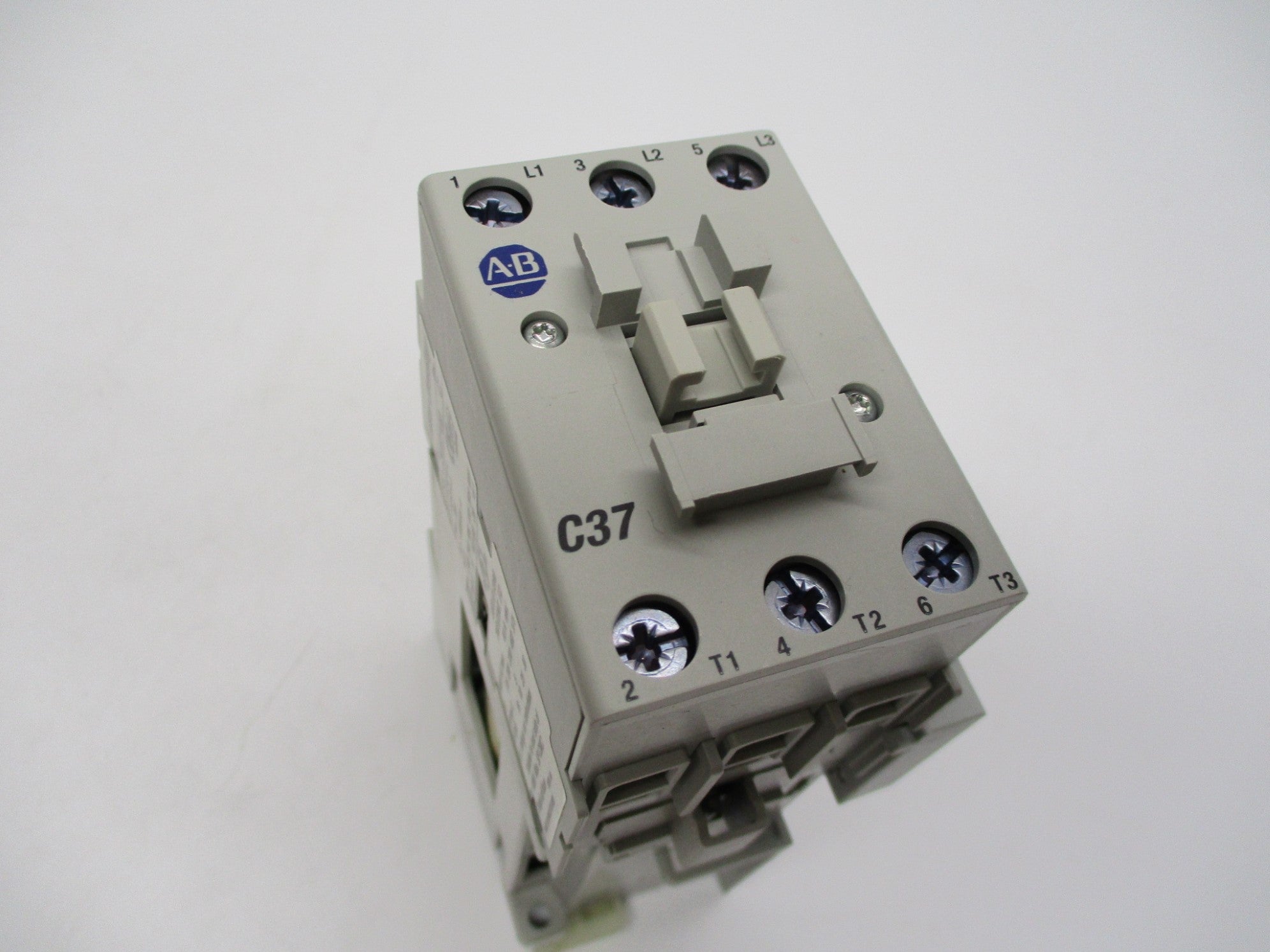 INDUSTRIAL SPARE PART 100-C37DJ10 SER. C 24V (BR/WH) NSMP