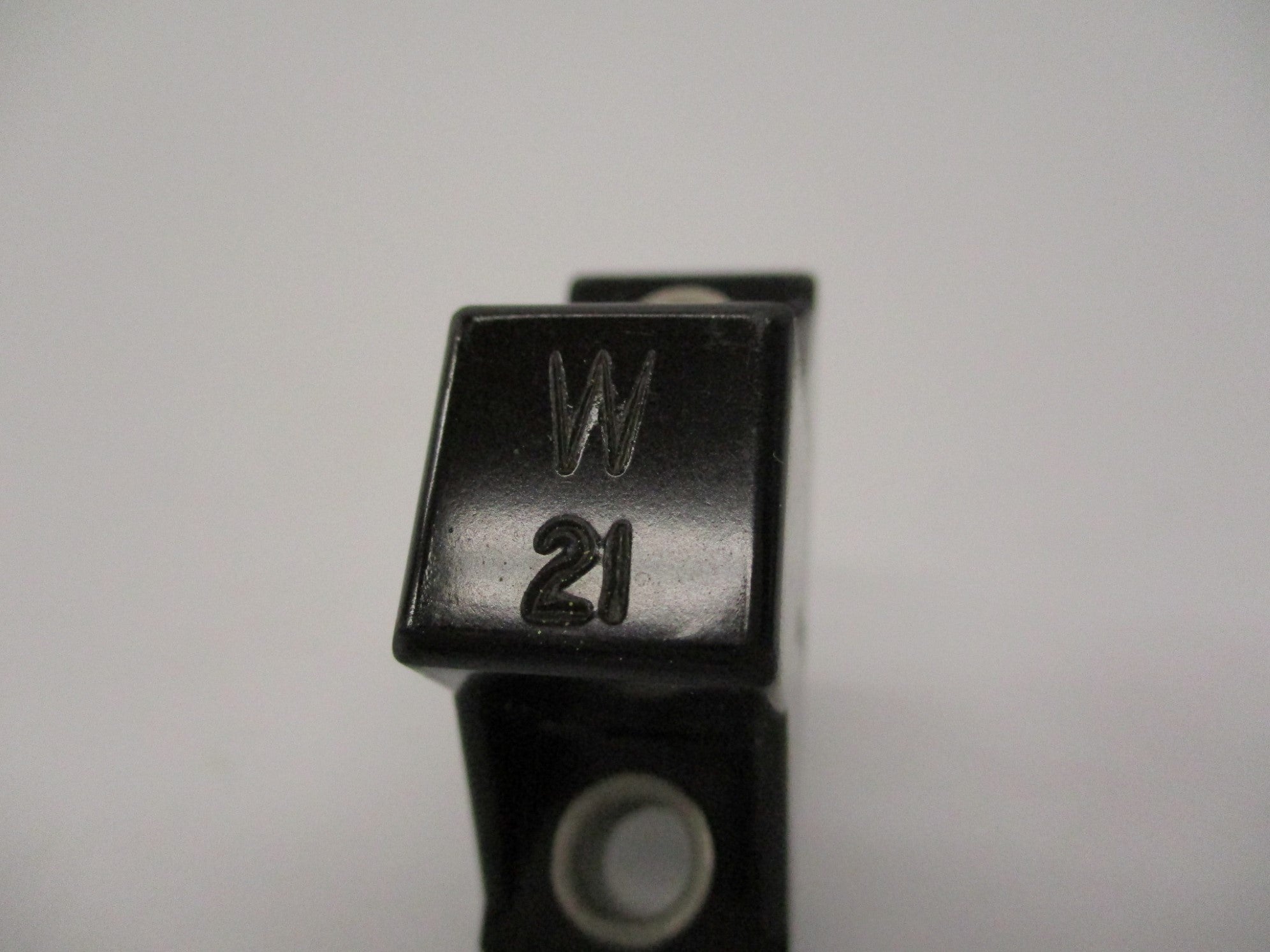 INDUSTRIAL SPARE PART W21 (BK/YL) NSMP