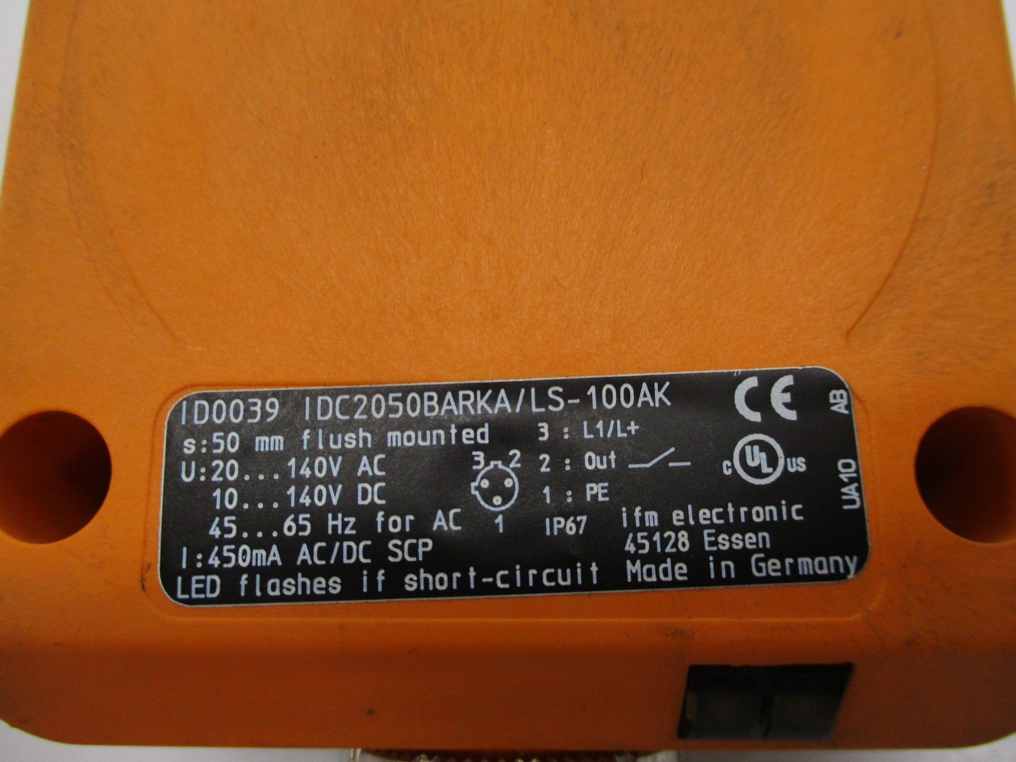IFM EFECTOR ID0039 20-140VAC UNMP