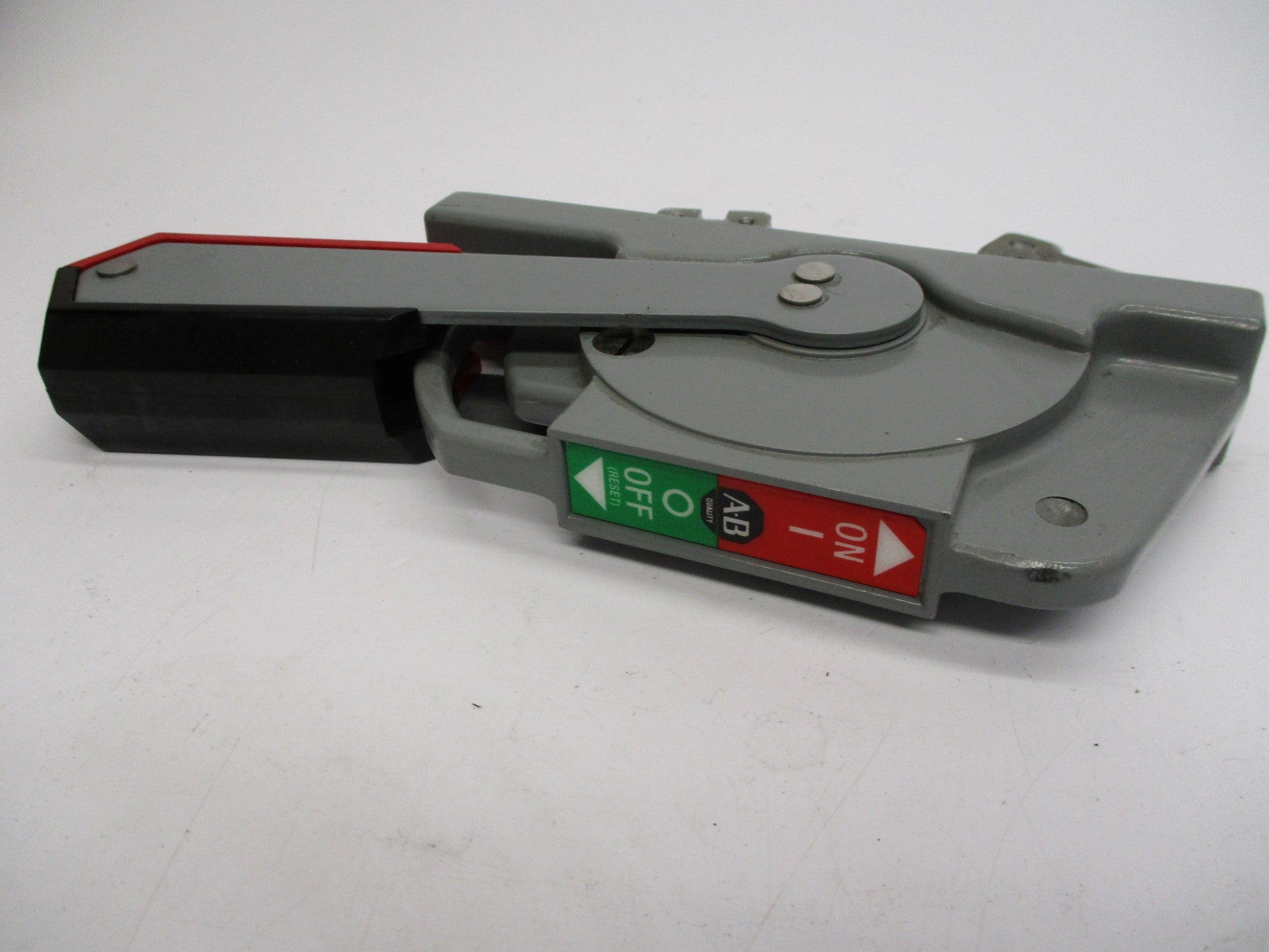 ALLEN BRADLEY 1494V-RA3 SER. B (AS PICTURED) (BR/WH) NSMP