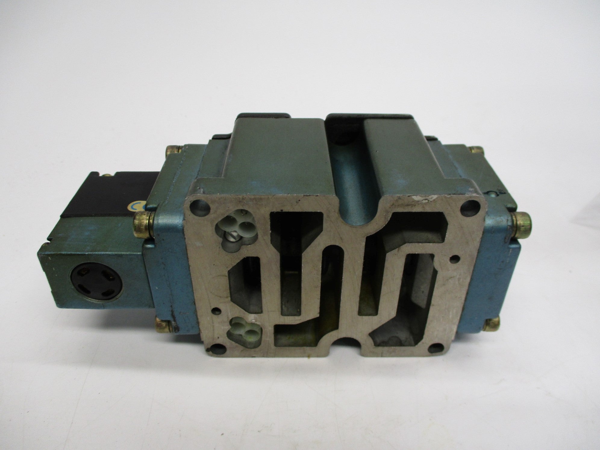 MAC 6523B-611-PM-111DA 120V UNMP