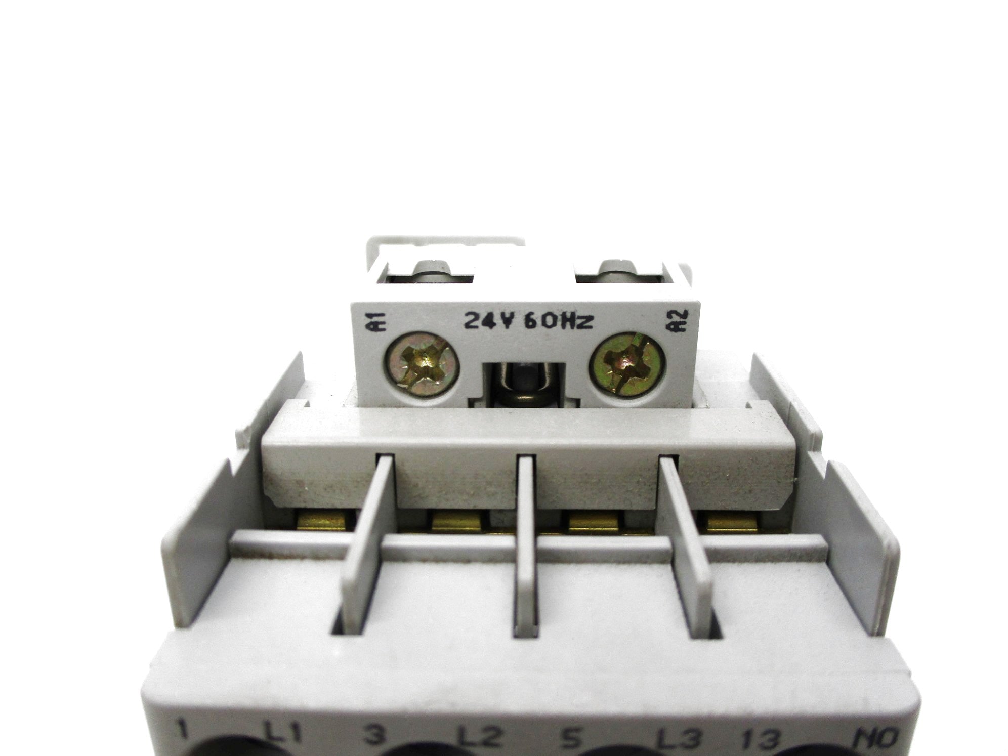 ALLEN BRADLEY 100-C09J10 SER. A 24V 32A (BR/WH) NSMP