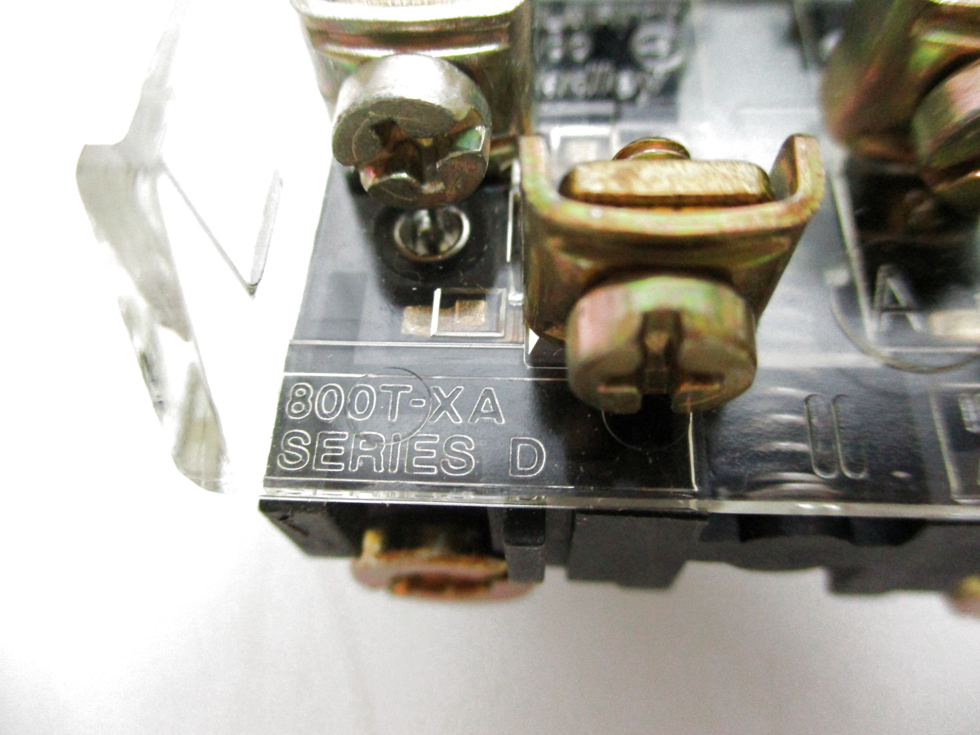 ALLEN BRADLEY 800H-WK61A SER. C (WH) NSMP
