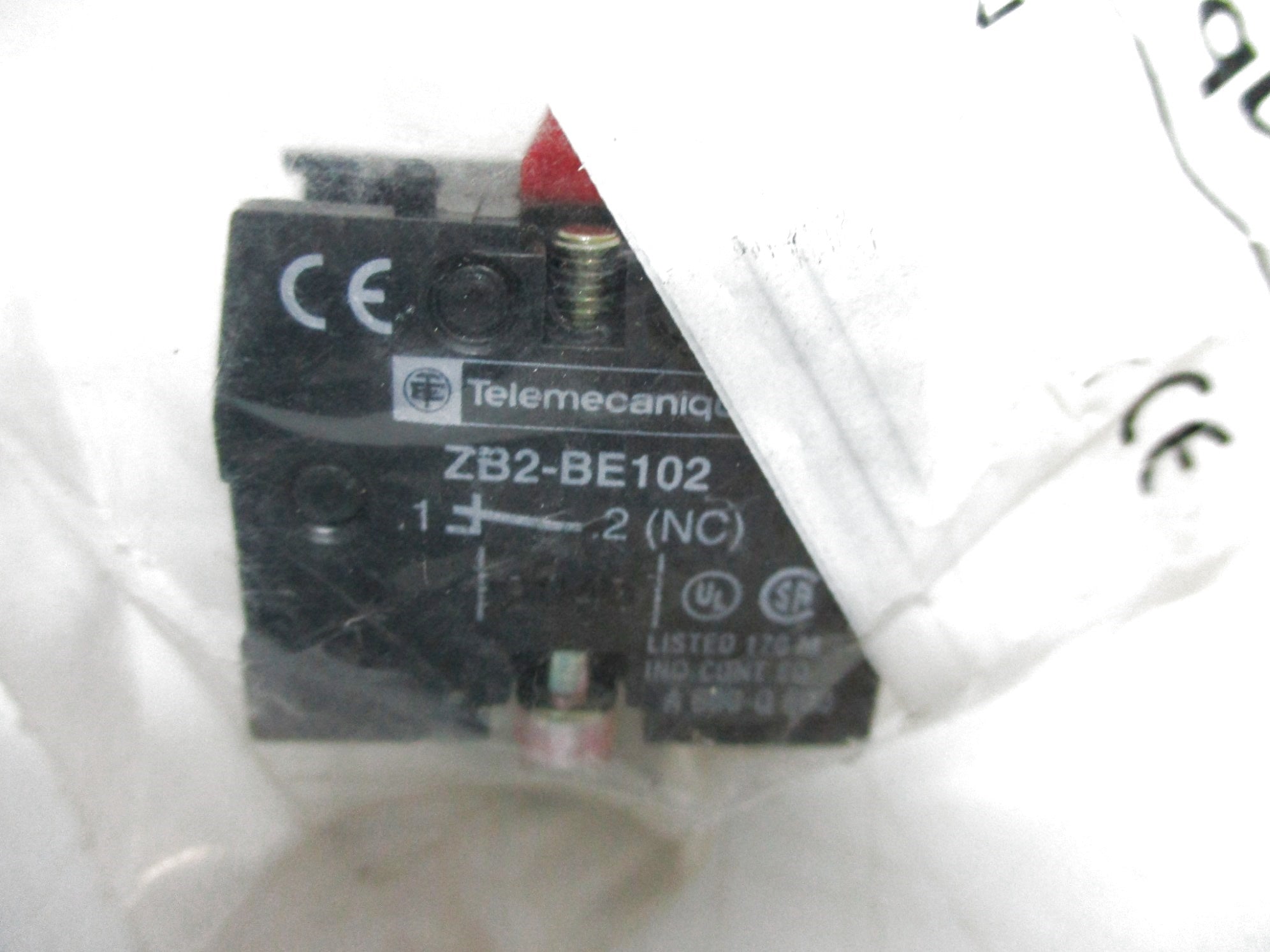 TELEMECANIQUE ZB2BE102 NSMP