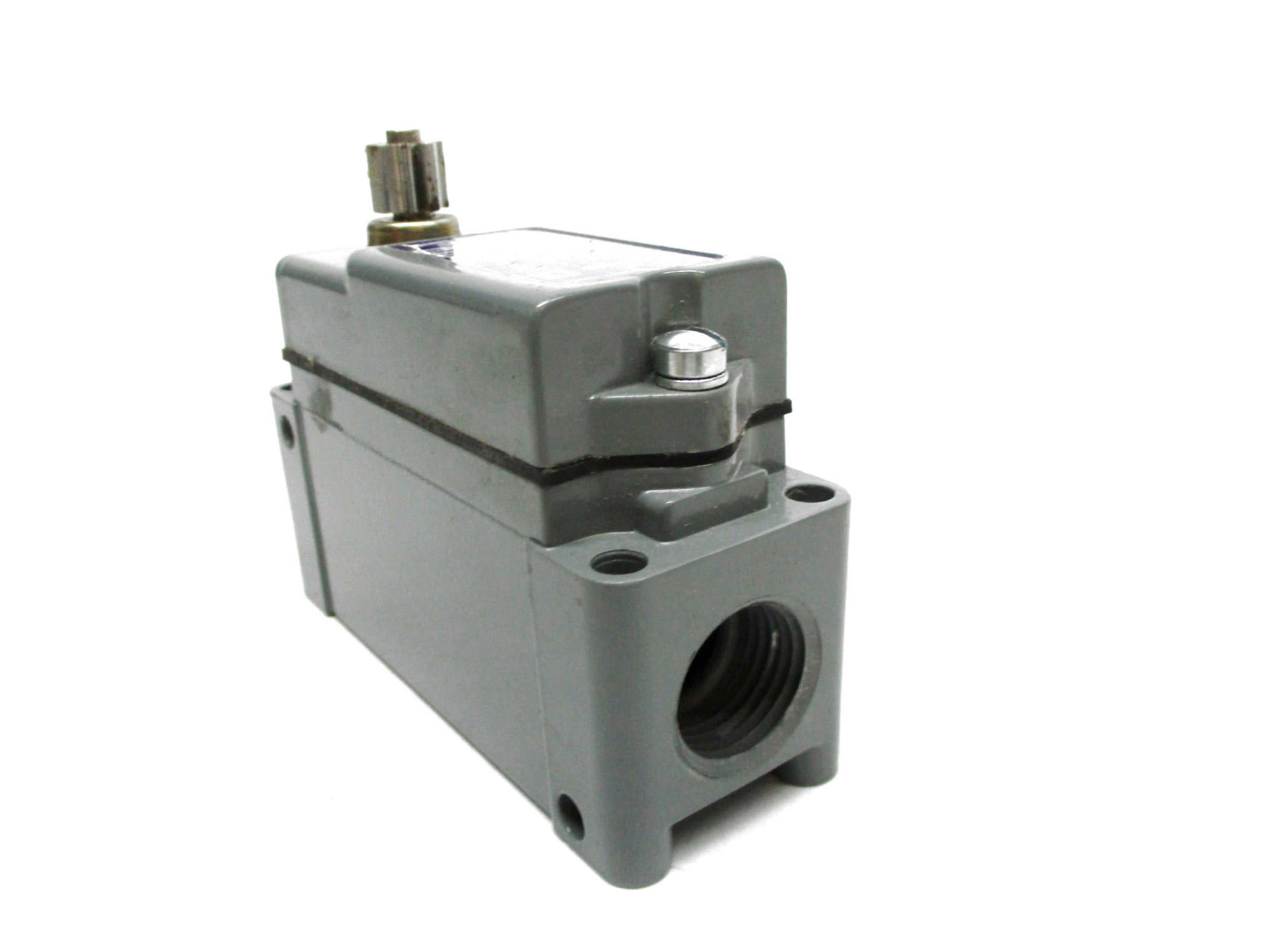 SQUARE D 9007AW16 SER. D 600V 40A NSMP