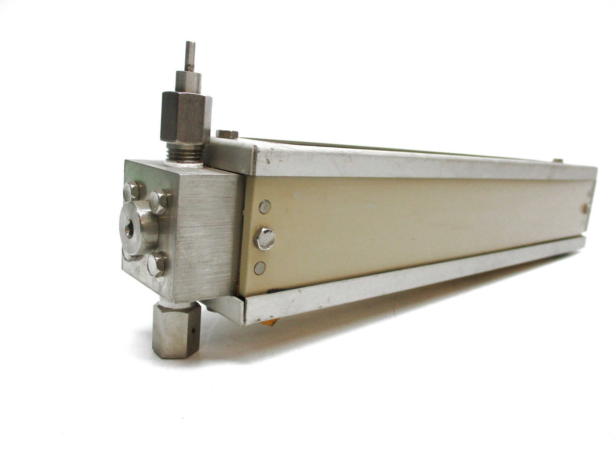 BROOKS INSTRUMENT 1110DG51DMDAG UNMP