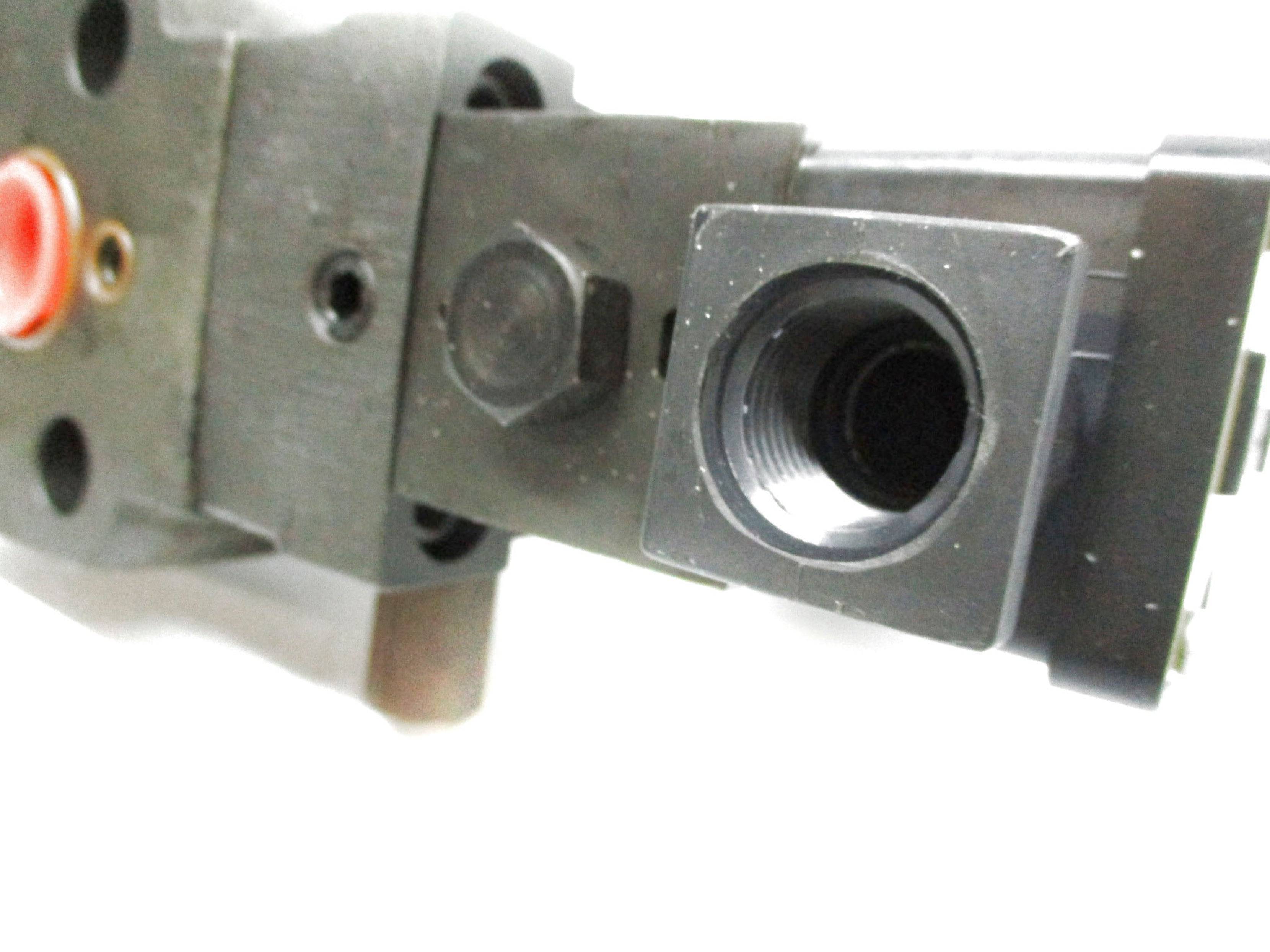 PARKER R6V5DHV54X0364 120V 3000PSI (AS PICTURED) NSNP