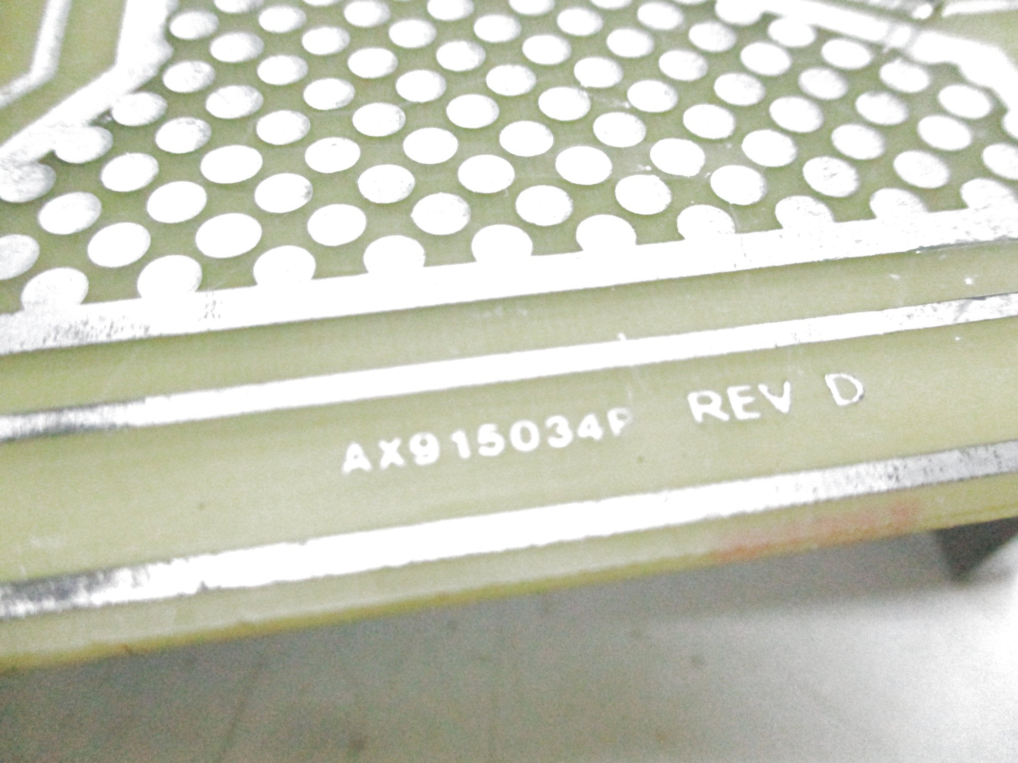 AX915034P REV. D UNMP