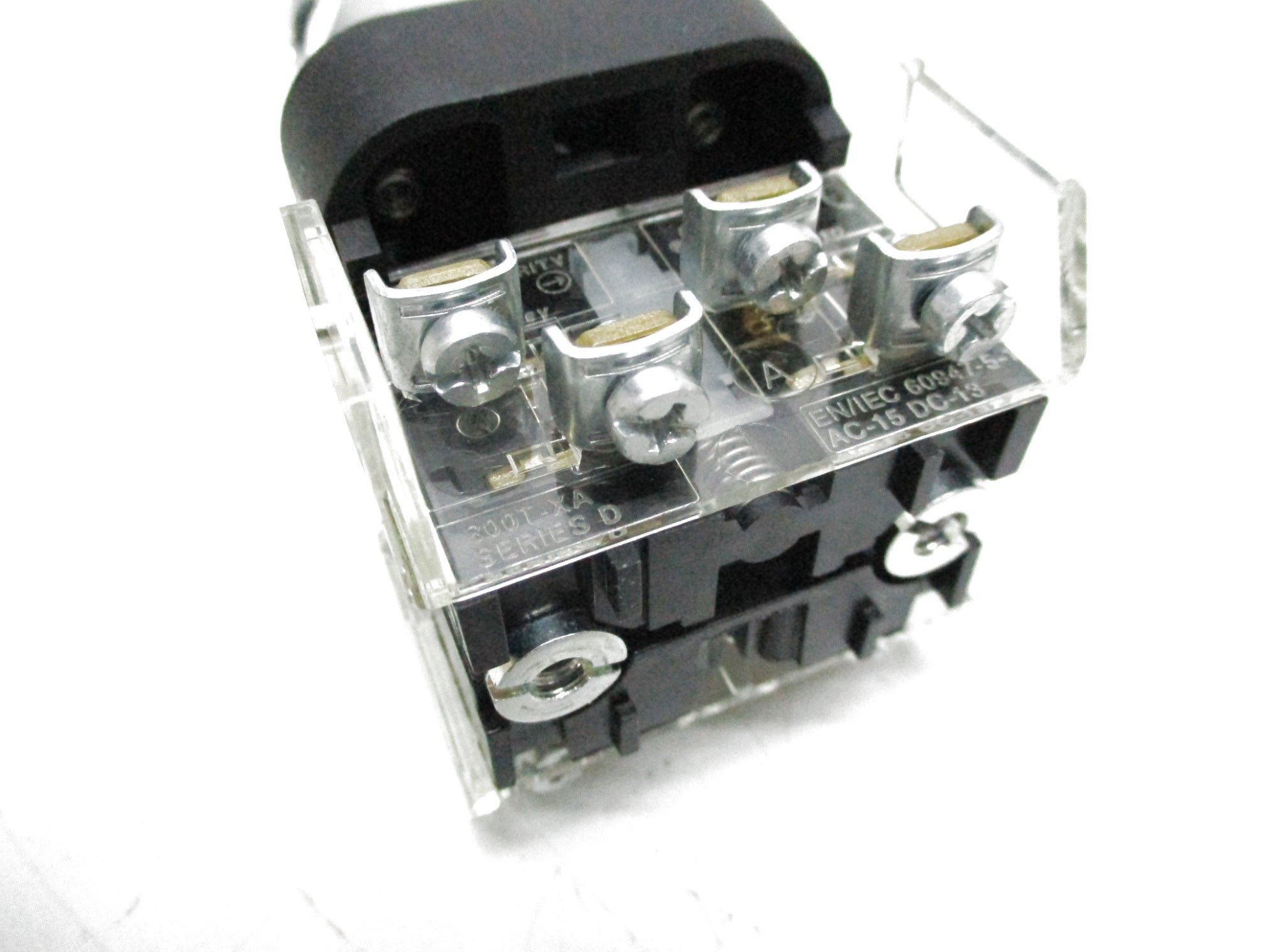 INDUSTRIAL SPARE PART 800T-QA24 SER. T 24VAC/DC (WH) NSMP