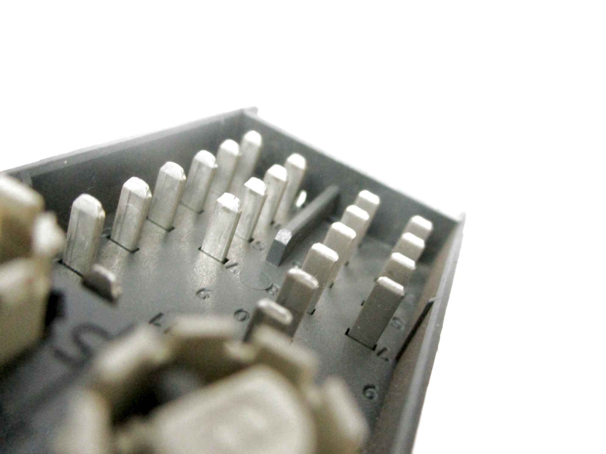 SIEMENS 6ES7138-4FB02-0AB0 24VDC 2A UNMP