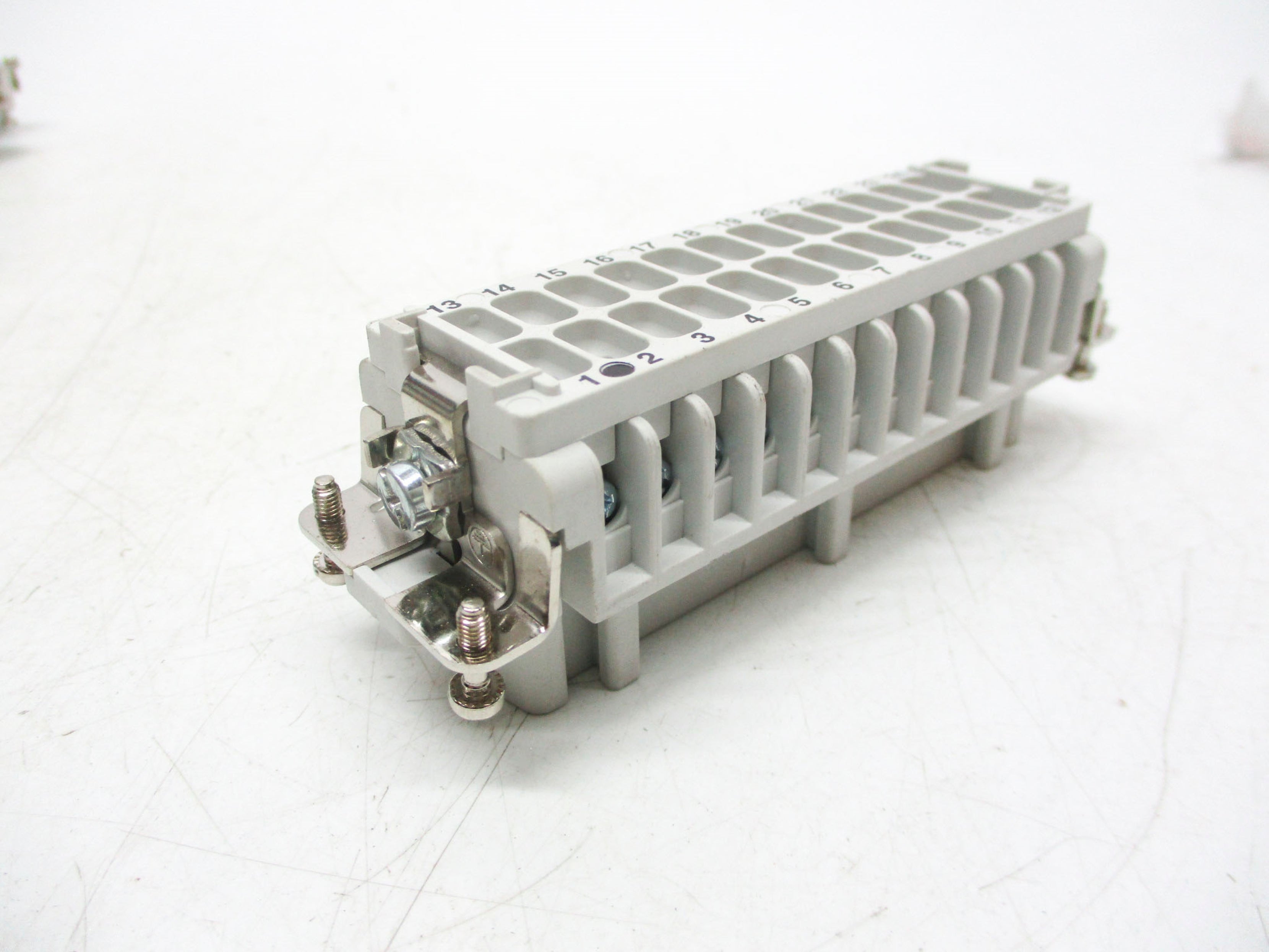 THOMAS&BETTS FS124B NSNP
