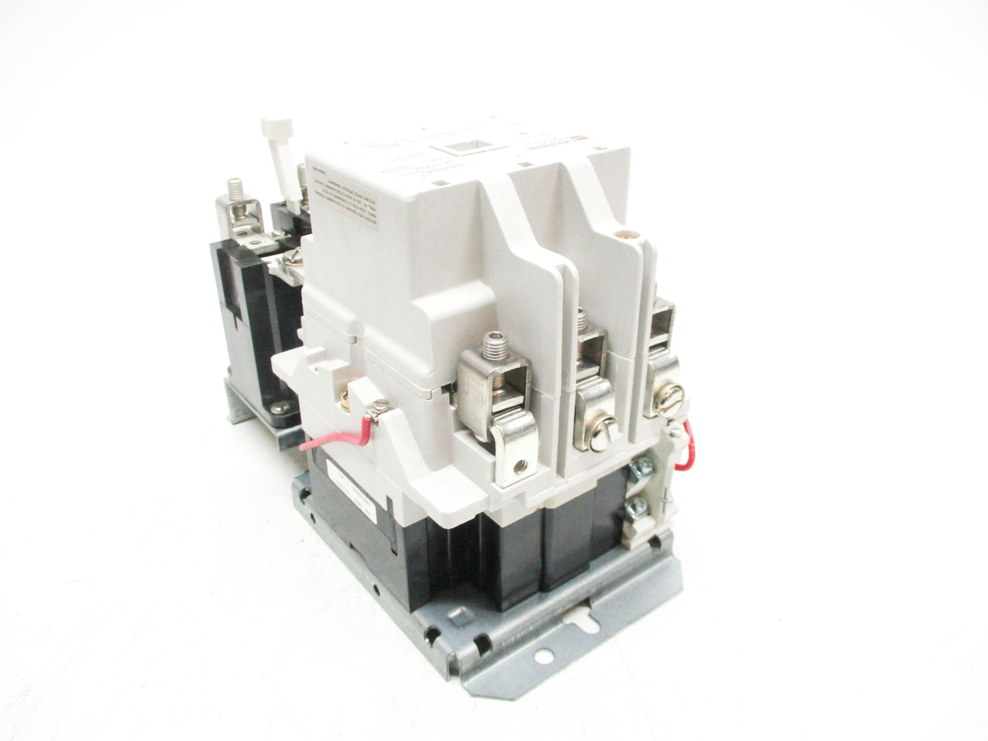 CUTLER HAMMER A200M3CAC 5277C13G02 120V NSMP
