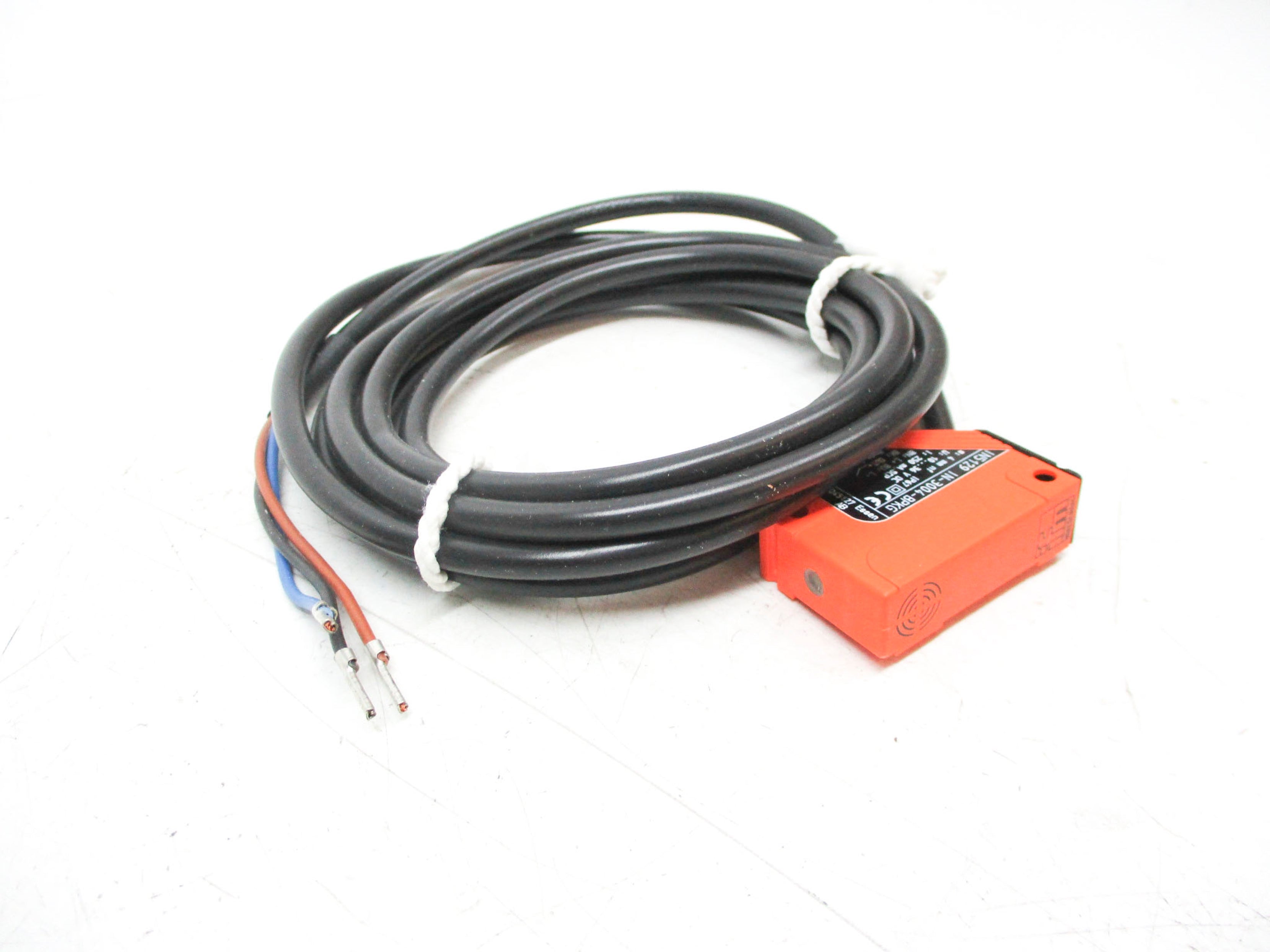 IFM EFECTOR IN5129 IN-3004-BPKG 10-36VDC NSMP