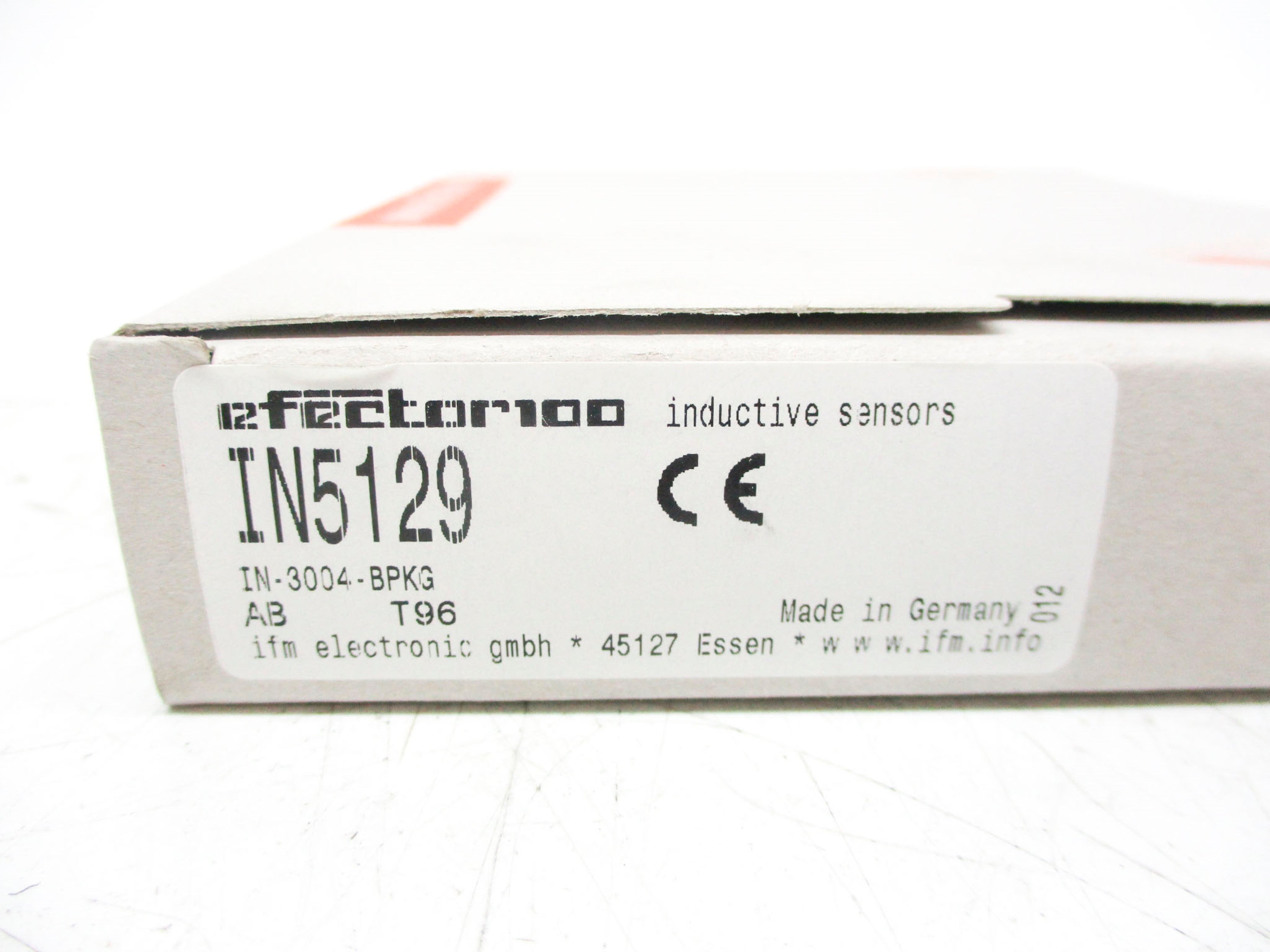 IFM EFECTOR IN5129 IN-3004-BPKG 10-36VDC NSMP