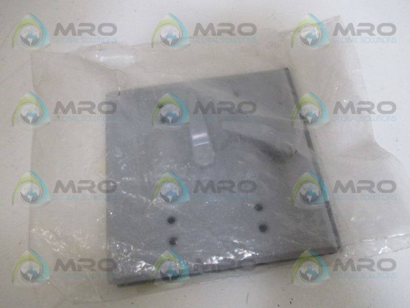 BELL 5124-0 SWITCH COVER (NO SCREWS) NSNP IN BAG