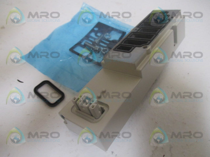 SMC VVQ4000-86A ADAPTER PLATE NSNP