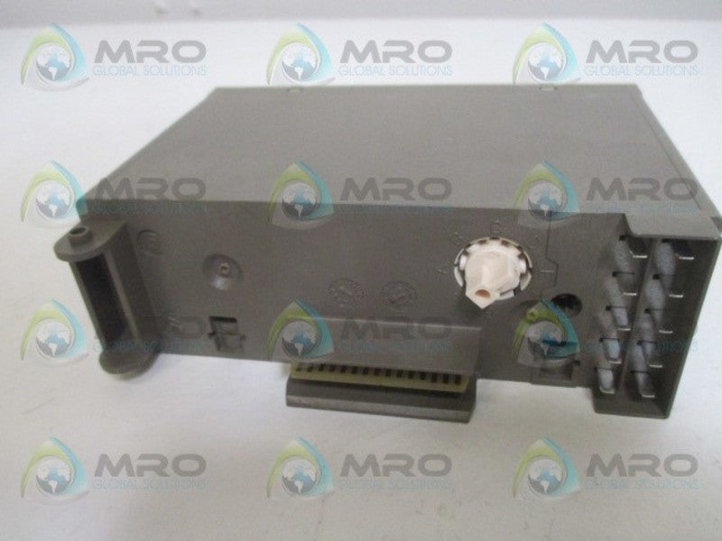 SIEMENS SIMATIC S5 6ES5470-8MC12 ANALOG OUTPUT MODULE NSMP
