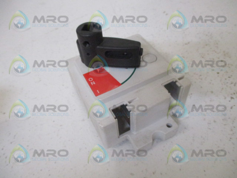 INDUSTRIAL MRO 071015-I SWITCH PIECE *USED*