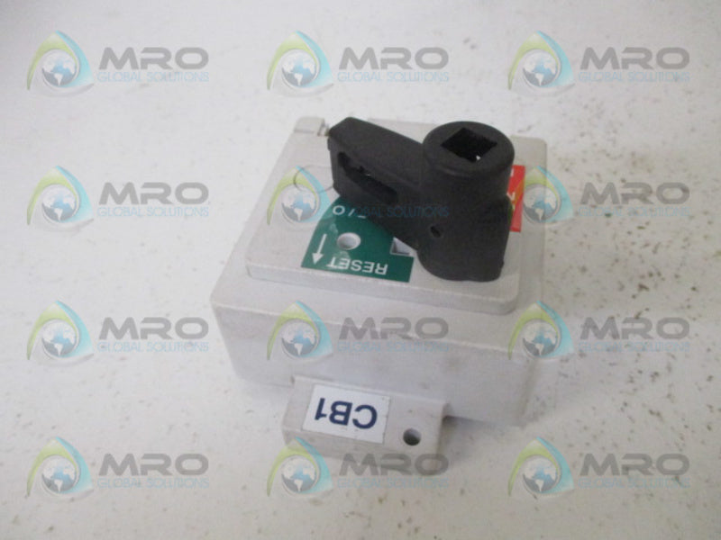 INDUSTRIAL MRO 071015-I SWITCH PIECE *USED*