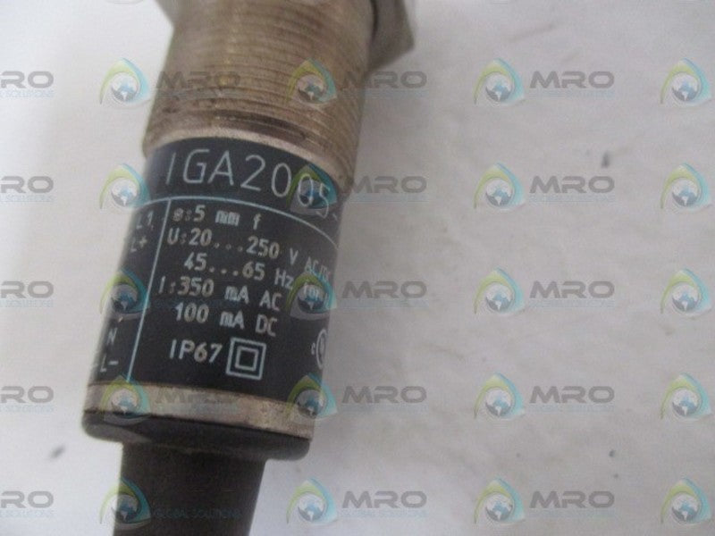 IFM EFECTOR IG0305 IGA2005-AB0A PROXIMITY SWITCH UNMP