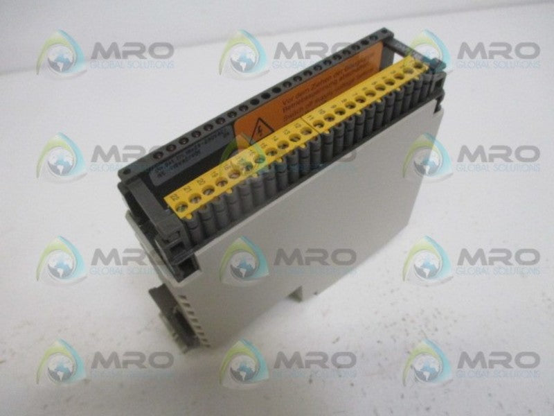 AEG MODICON DAP218/ AS-BDAP-218 OUTPUT MODULE *NEW IN BOX*