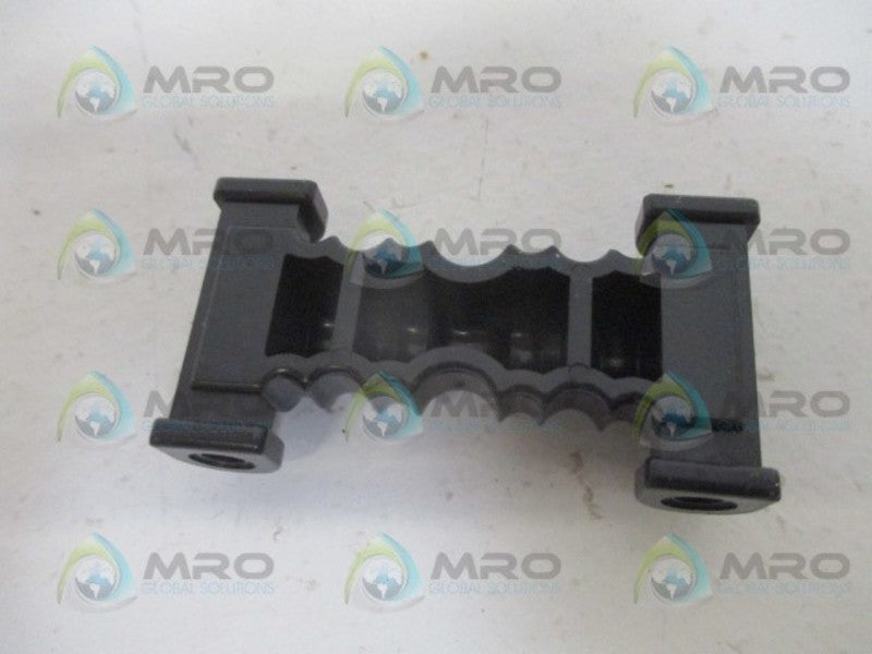 FOXBORO C0130NF WRAP AROUND CLAMP CONNECTOR NSNP