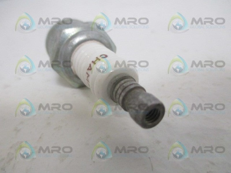 CHAMPION RJ8C SPARK PLUG NSNP
