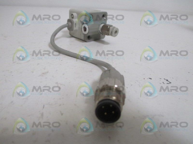 SMC ISE40A-WF1-Y PRESSURE SWITCH NSNP