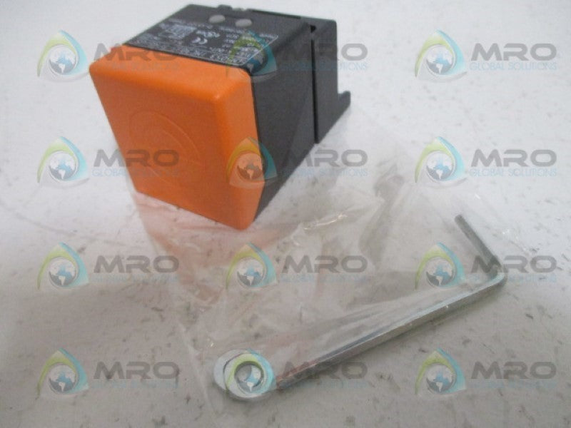 IFM EFECTOR IM5053 IMC3035-BPKG/US INDUCTIVE PROXIMITY SENSOR *NEW IN BOX*