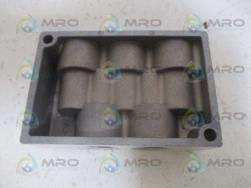 SMC SY7000-27-2 SUBPLATE 3/8" NSNP
